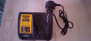 Cargador DeWalt DCB115