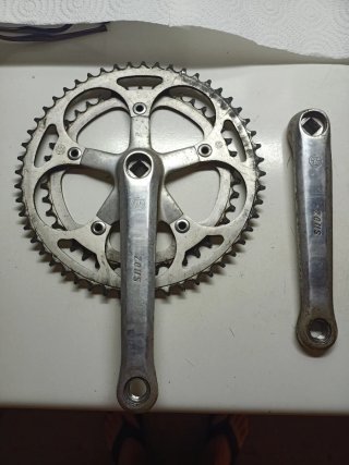Bielas y platos Zeus para bicicleta. LEER