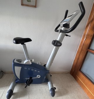 Bicicleta Estática BH Hydra