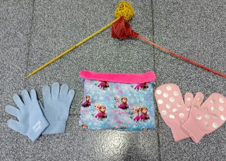 Pack invierno Frozen: cuello y guantes