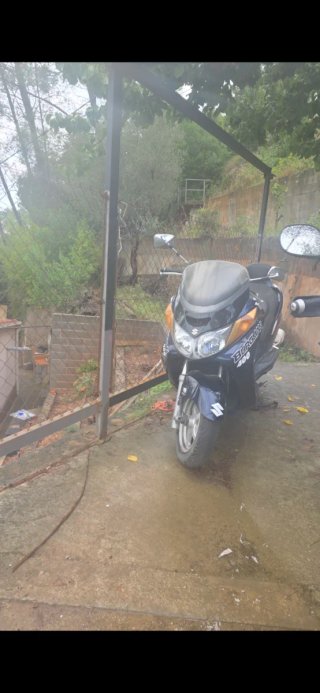 Suzuki Burgman 400