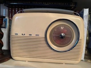 Radio Bush Vintage Beige