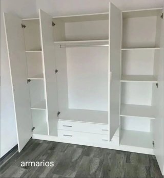 Armadi in legno