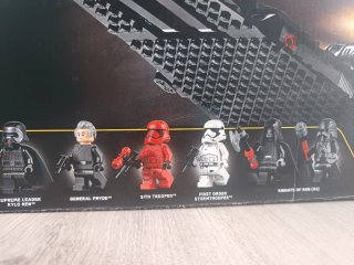 LEGO Star Wars 75256 Kylo Ren's Shuttle