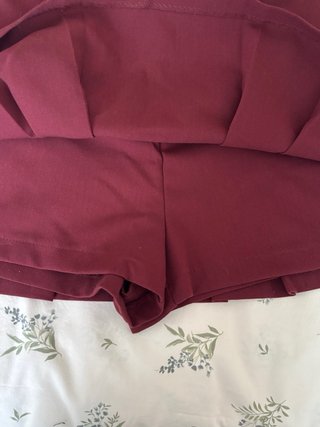 Falda pantalón de tablas Zara burdeos