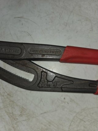 Alicates Pico de Loro Knipex