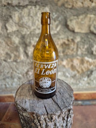 8 Botellínes de Cerveza El León