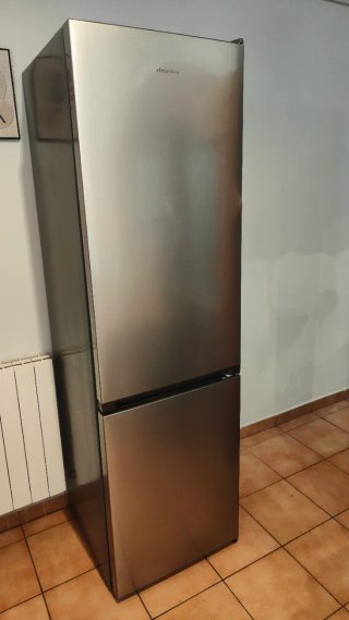 Frigorífico Hisense Inox 1,85m Combi