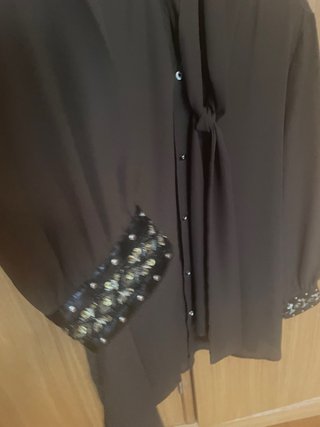 Camisa verde oscura fiesta con abalorios dorados