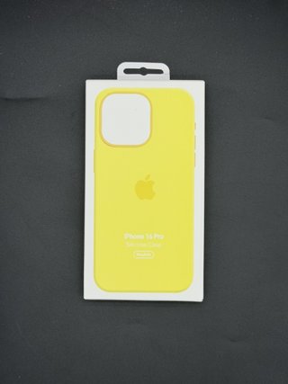 Cover iPhone 16 Pro in Silicone Nuova 5