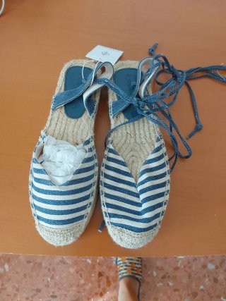 Sandalias de esparto Stradivarius