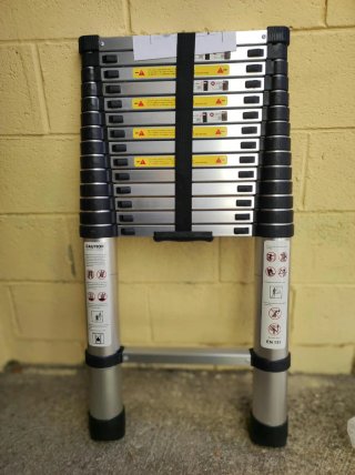 Escalera Telescópica de Aluminio 4.4M