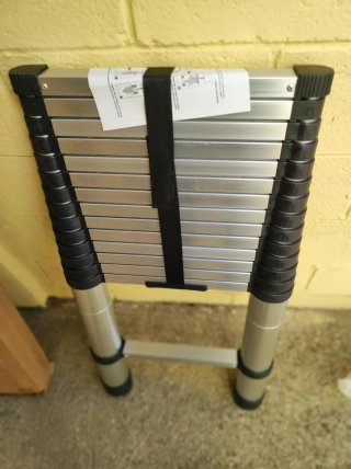 Escalera Telescópica de Aluminio 4.4M