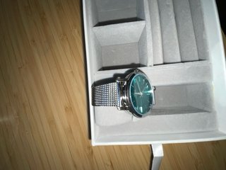 Reloj Lotus Plateado y Esfera Verde + joyero