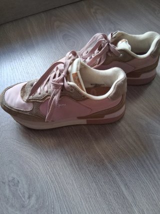Zapatillas Pepe Jeans rosas y beige
