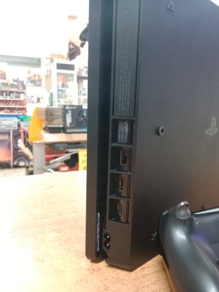 CONSOLA SONY PS4 SLIM 500GB CON COMANDO E CAVO
