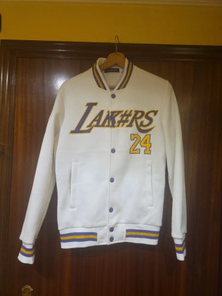 Cazadora Lakers