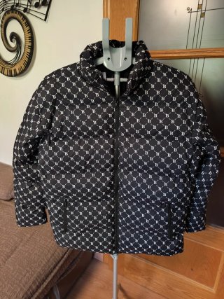 Abrigo acolchado estampado XL