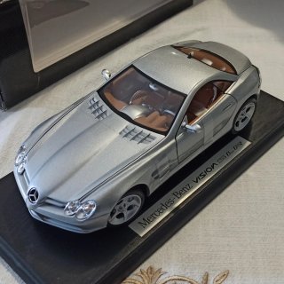 Mercedes Benz Vision SLR 1:18 Maisto