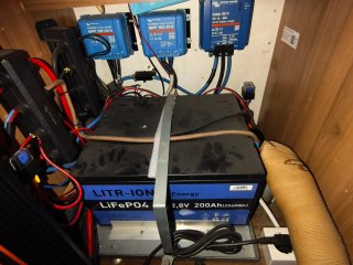 Litr-ion LiFePO₄ 200 Ah, 12,8 V, Bluetooth/DALY.