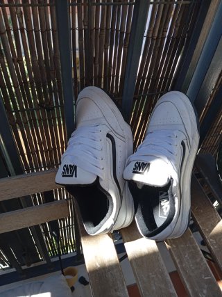 Zapatillas Vans Blancas solo un uso están nuevas