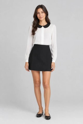 Blusa blanca manga larga con cuello