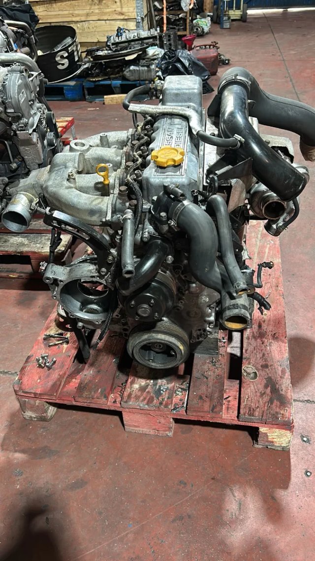 Motor Nissan Atleon 2006