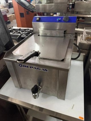 Freidora Eléctrica Repagas 10L
