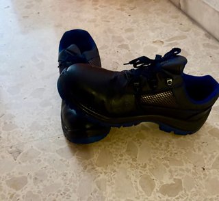 Zapatos de seguridad talla 45 usadas una vez