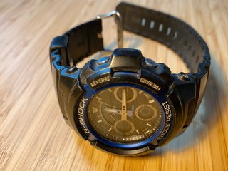 Reloj Casio G-Shock AW-591 azul y negro