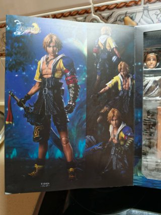 Figura Final Fantasy X Tidus Square Enix