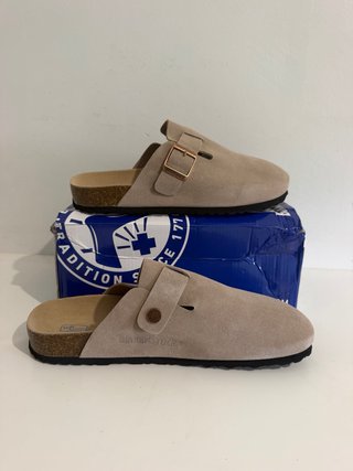 Zuecos Birkenstock Beige Talla 43