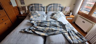 Cabeceros tapizados, cortinas y cojines a juego