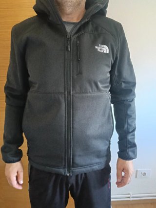 Cazadora The North Face Negra