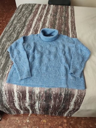 Jersey de cuello alto azul