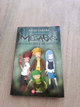 Libro os megatoxos e o aprendiz de druida