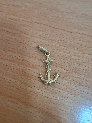 Colgante de Ancla en Oro 18K