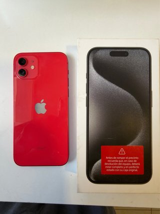 iPhone 12 Rojo con cargador y caja como nuevo
