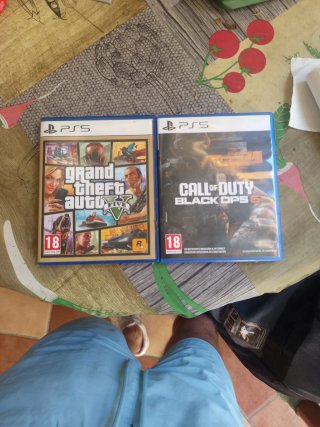 2 Giochi PS5: GTA V e Call of Duty Black Ops 6