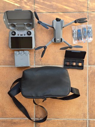 DJI Mini 5 Pro Fly More Combo con RC 2 y DJI Care