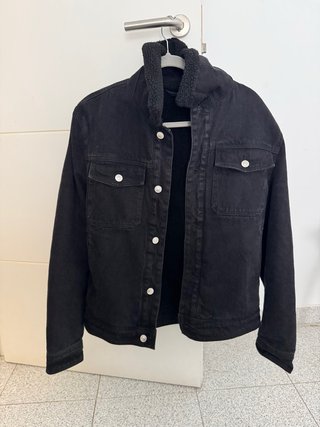 Chaqueta vaquera Mango forrada borrego negra