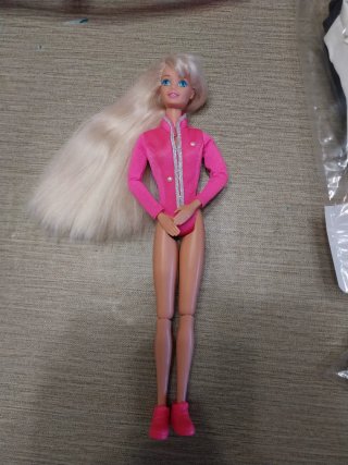 Barbie snodata anni '90
