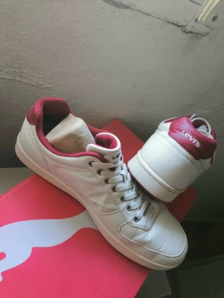 Zapatillas Levi's Hombre Blancas y Rojas
