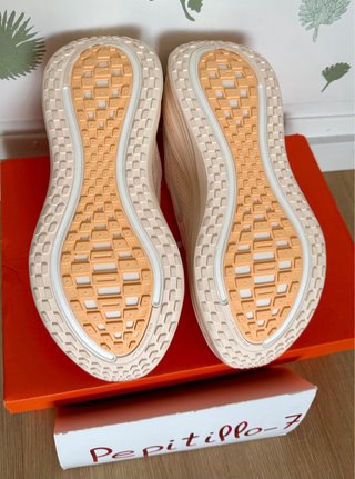 Zapatillas Nike ZoomX Vomero Plus Talla 40