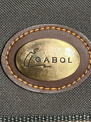 Portatrajes Gabol de Tela y Piel