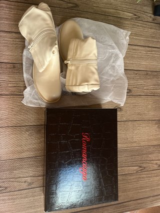 Botas de piel beige