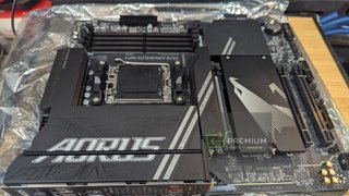 Placa Base Gigabyte X870 Gaming WIFI6