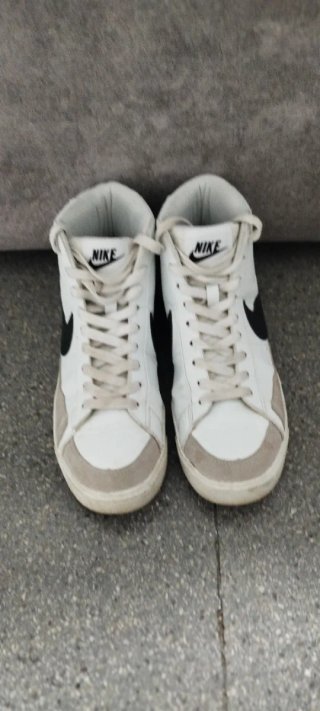 Zapatillas Nike Blancas y Negras