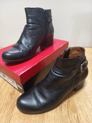 Botines negros mujer muy cómodos. Piel de vaca