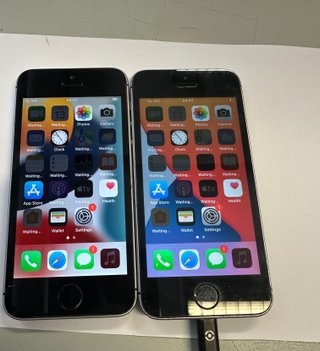 2 iPhone SE